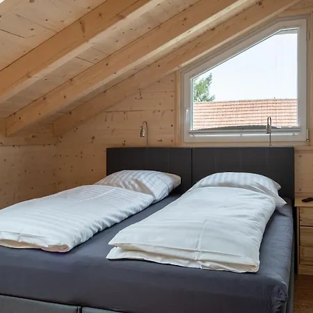 With 3 Bedrooms Ferienhaus Oberdigisheim